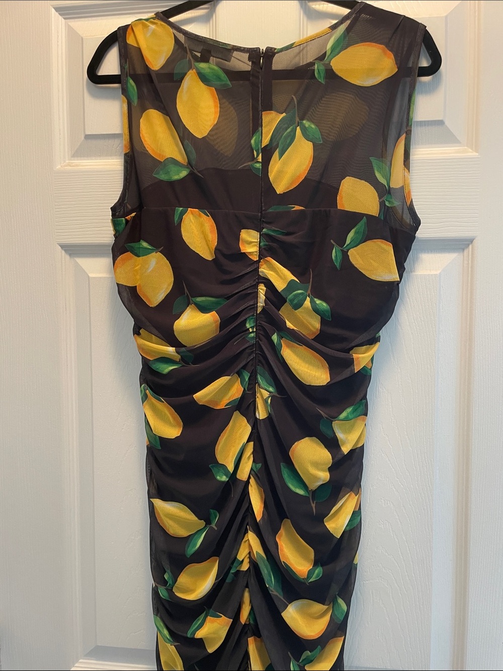 Sleeveless Black Midi Dress with Yellow Lemon Print - Picture 5 of 5